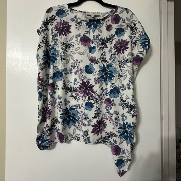 Loft Floral Mixed Media Floral Top with Knot Side Detail Size L - Picture 2 of 5